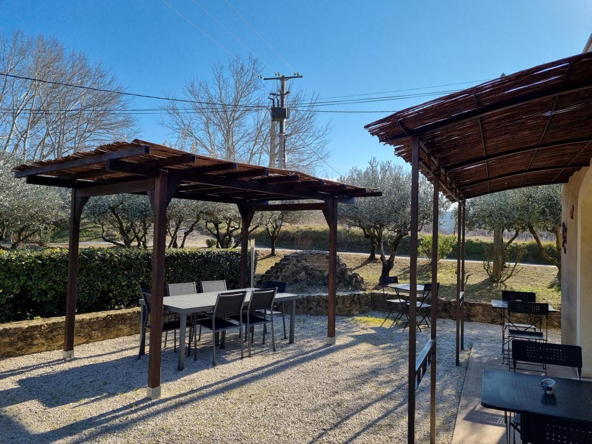 La Fanette Hotel Montbrison-sur-Lez ภายนอก รูปภาพ